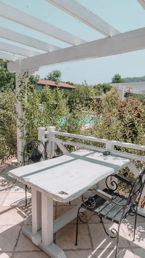 Orino Suites Cedit Otel